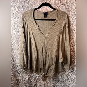 Daytrip olive green blouse size large